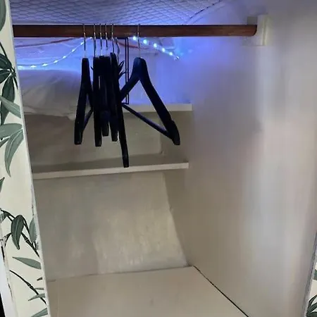 Book Ing C Est Lägenhet