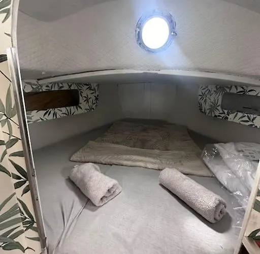 Διαμέρισμα Book Ing C Est