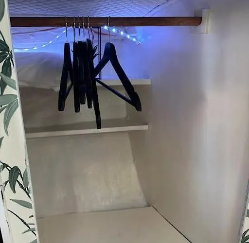 Book Ing C Est Διαμέρισμα